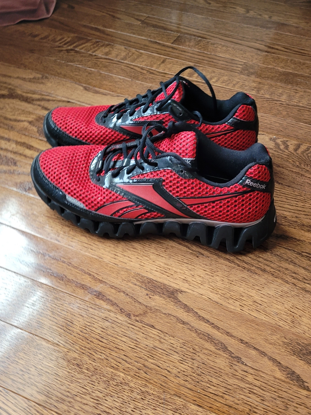Reebok ZigTech Men's Red and Black Mesh Running Shoes